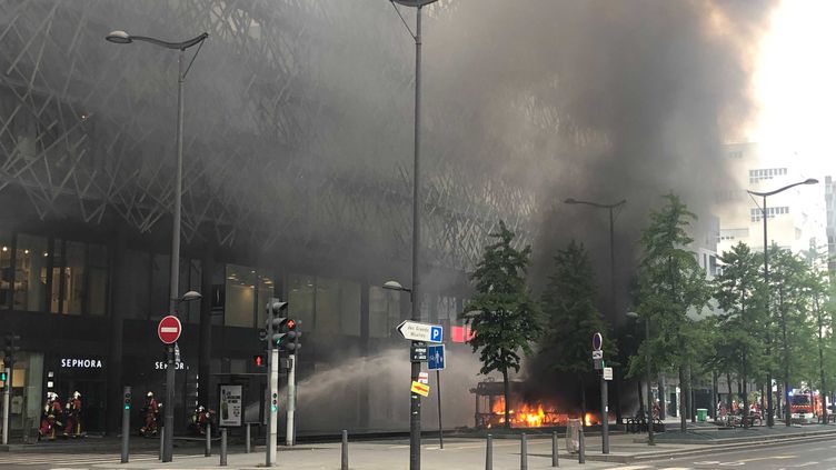 Paris : la RATP retire temporairement 149 bus électriques de la circulation, après l’incendie de deux véhicules en moins d’un mois￼