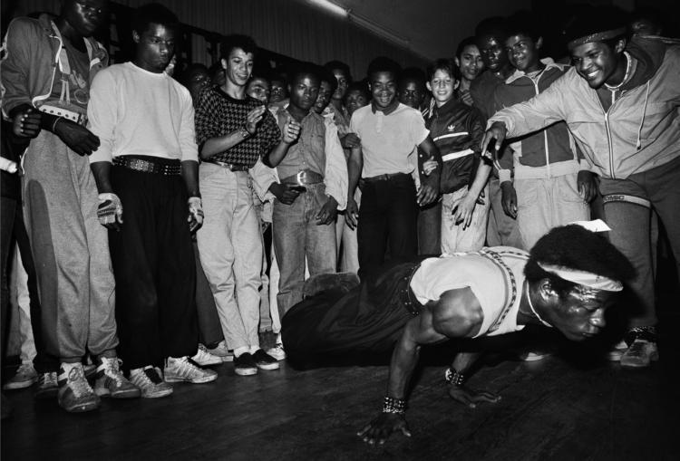 Avec l’exposition Hip-Hop 360, retour sur l’histoire du rap, cet art qui séduit autant qu’il bouscule