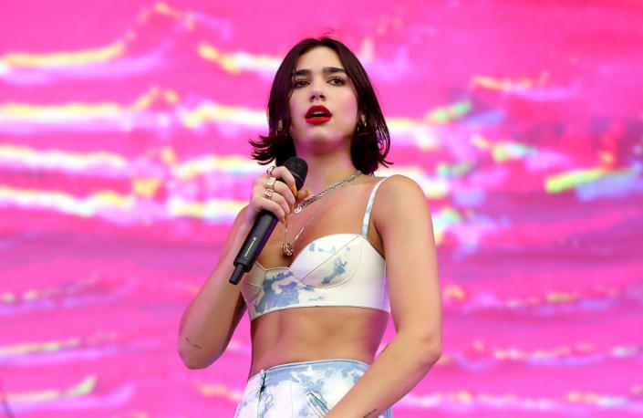 Dua Lipa : des feux d’artifice non-autorisés blessent les spectateurs de son concert