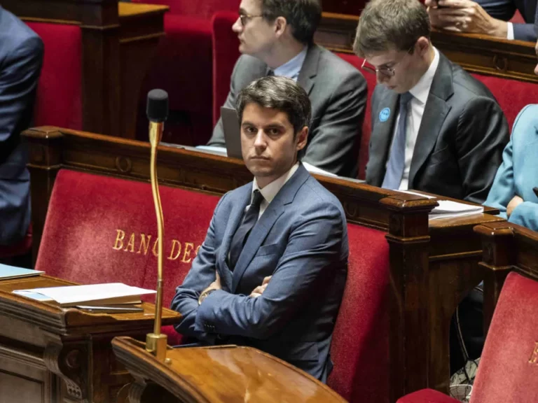 “A l’école du vice, Gabriel Attal devait être major de promo” : des membres du gouvernement balancent sans pitié sur le ministre du Budget