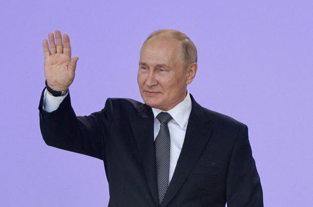 Poutine accuse les Etats-Unis de faire traîner le conflit avec l’Ukraine pour «déstabiliser» le monde