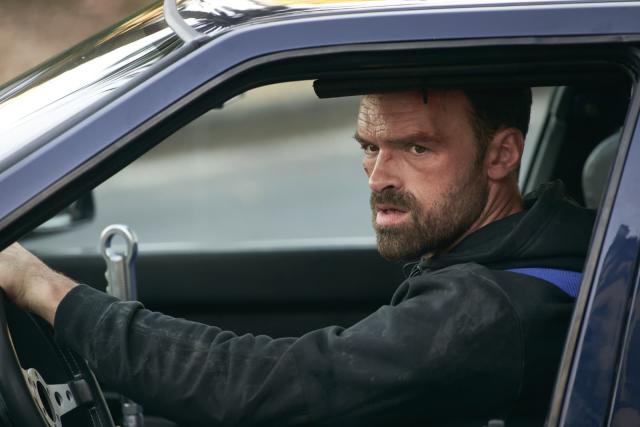 Le film d’action français « Balle Perdue 2 » numéro 1 dans le monde sur Netflix