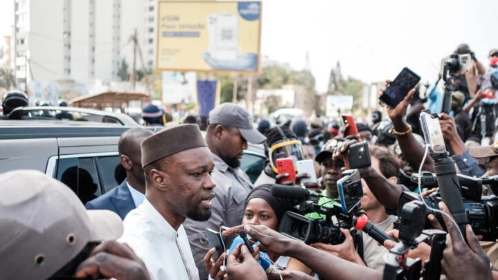 Sénégal: le procès pour diffamation de l’opposant Ousmane Sonko renvoyé au 30 mars