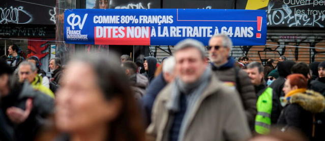 Retraites : les Français veulent que la mobilisation continue même après le vote