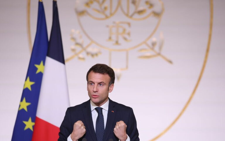 Retraites : Macron souhaite que la réforme « puisse aller au bout de son cheminement démocratique »