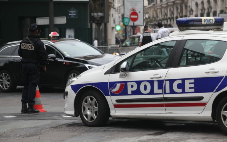 Paris : une femme tuée à coups de couteau, son mari interpellé