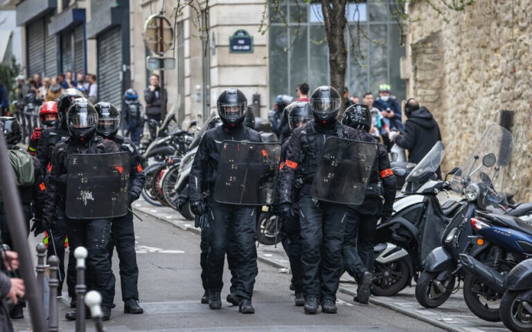 Retraites : une nouvelle enquête ouverte à Paris pour des violences policières