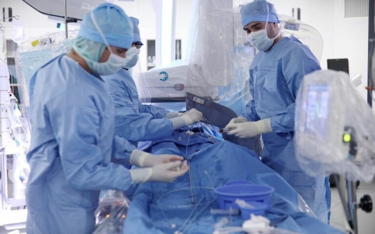 Le Mans : 53 chirurgiens et anesthésistes de l’hôpital ont présenté leur démission administrative