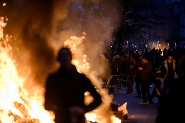 Retraites : Paris, Marseille, Nantes… Les images des violences et affrontements dans plusieurs villes jeudi soir
