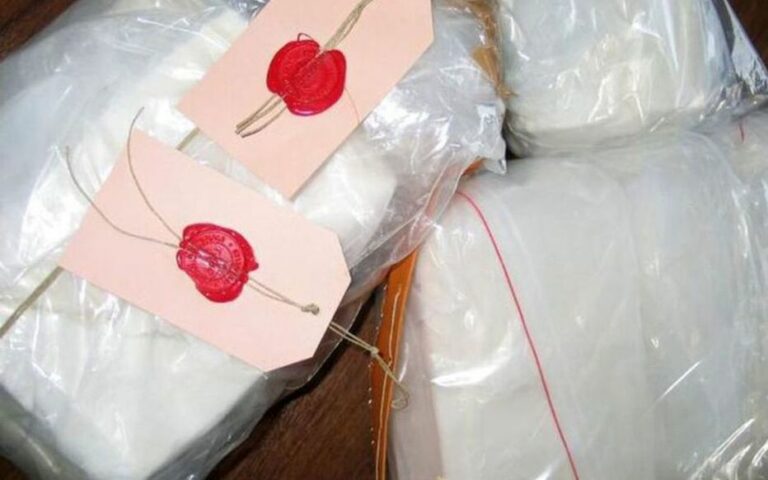 Les douanes saisissent 724 kg de cocaïne dans une camionnette en Essonne
