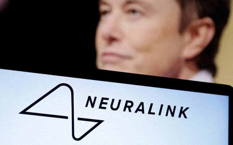 Neuralink : la start-up d’Elon Musk va tester ses implants cérébraux sur des humains