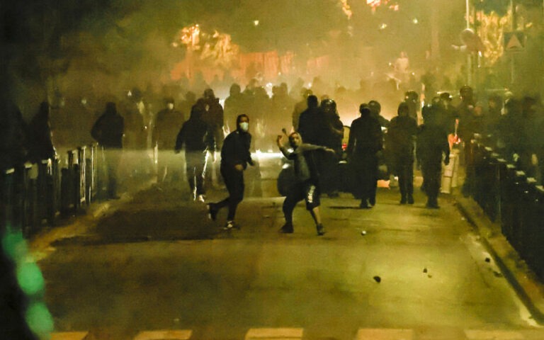 Hauts-de-SeineViolences urbaines : dans les Hauts-de-Seine, 340 gardes à vue, 57 comparutions immédiates et des enquêtes ouvertes