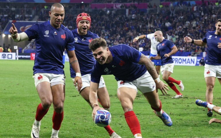 France-Italie : les Bleus à un souffle des quarts de finale (57-7)