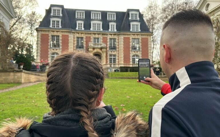 Château de la Star Ac : pas de visite, ni de vente aux enchères avant la fin de la prochaine saison