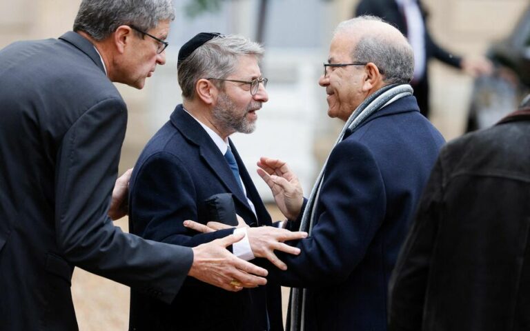 Antisémitisme : les représentants des cultes reçus à l’Élysée pour un message d’unité