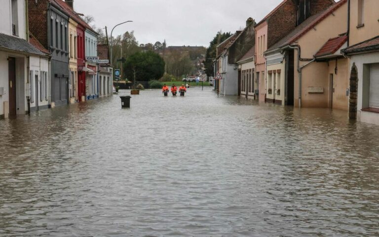 Inondations : Emmanuel Macron se rendra dans le Pas-de-Calais ce mardi auprès des sinistrés