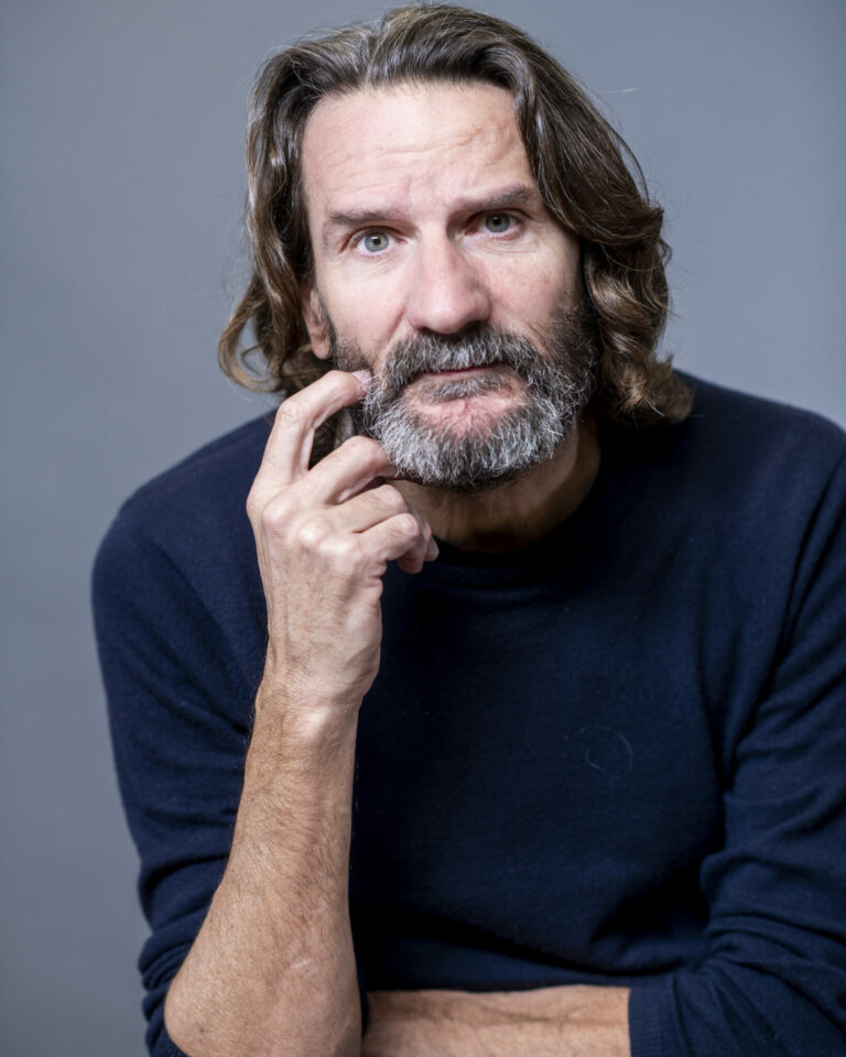 Frédéric Beigbeder : la plainte pour viol contre l’écrivain classée sans suite