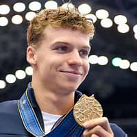 Sacré sur le 200 m 4 nages, Léon Marchand s’offre une quatrième médaille d’or aux JO de Paris 2024