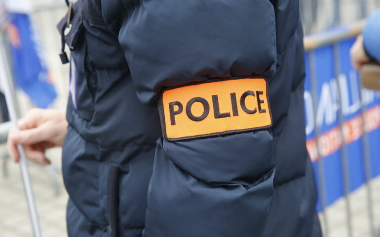 Choisy-le-Roi : il tire sur les policiers en pleine transaction de stupéfiants