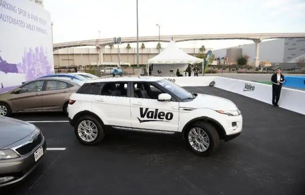 Automobile : Encore une entreprise qui va licencier… Valeo compte supprimer entre 900 et 1.200 postes en France