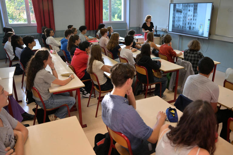 Le recrutement des enseignants poursuit sa chute libre : quand allons-nous enfin réagir ?