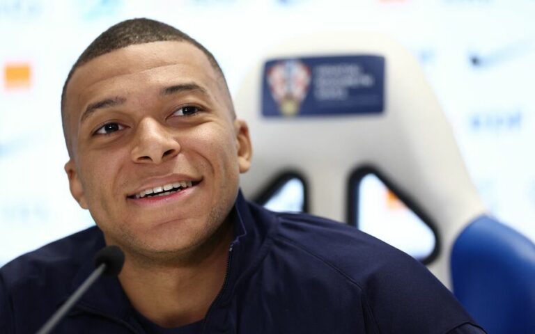 EQUIPE DE FRANCE: CE QUE PENSE MBAPPÉ D’UNE POSSIBLE ARRIVÉE DE ZIDANE SUR LE BANC DES BLEUS