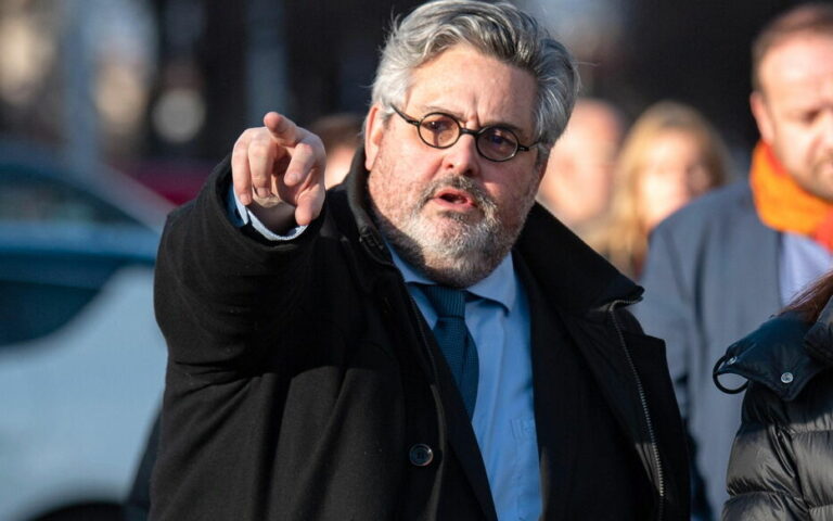 Quand le maire de Clermont-Ferrand, Olivier Bianchi, se transforme en recruteur sur les réseaux sociaux