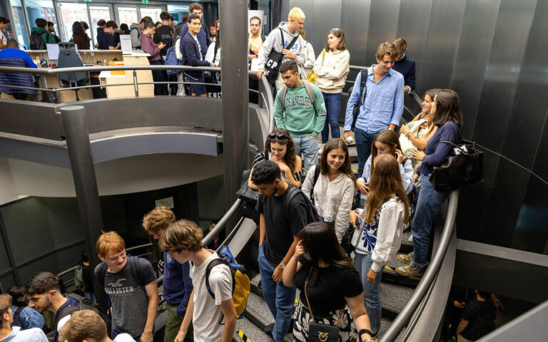Emploi et jeunes diplômés : 5 conseils pour sortir du lot en 2025