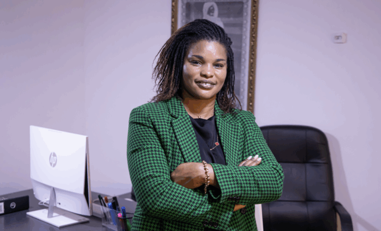 Leila Ndiaye, la fée des voitures