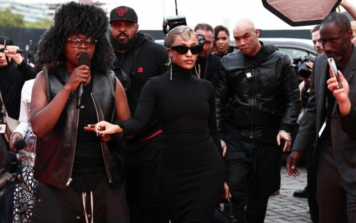 FRANCE-MUSIC-AWARDS-LES FLAMMES