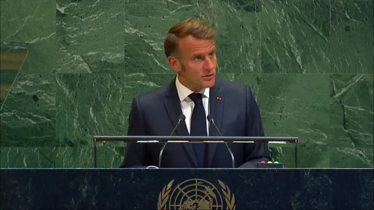“Pour la paix entre le peuple palestinien et israélien”: Emmanuel Macron reconnaît l’État de Palestine à la tribune des Nations Unies